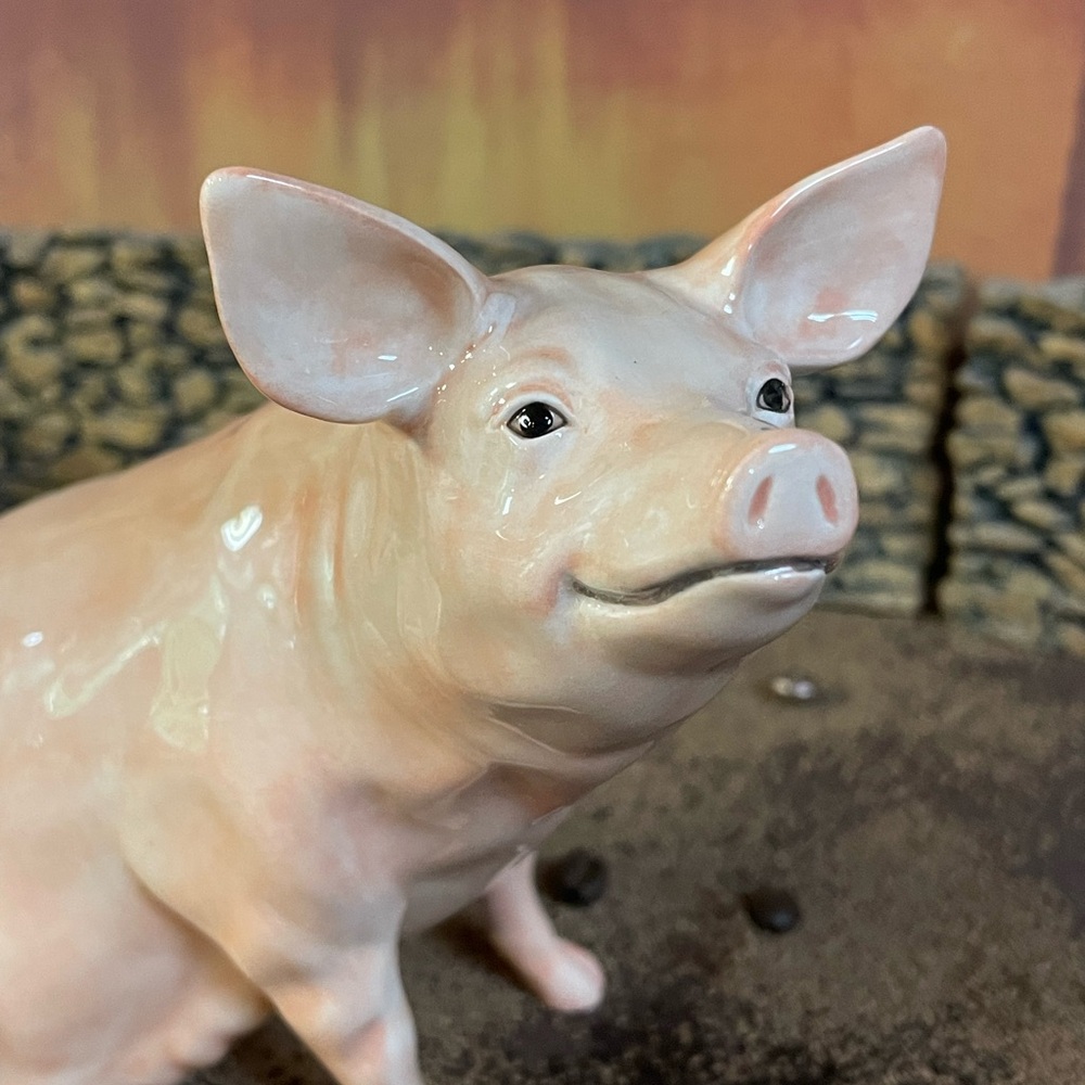 BESWICK Charming Pink Ceramic Pig Figurine